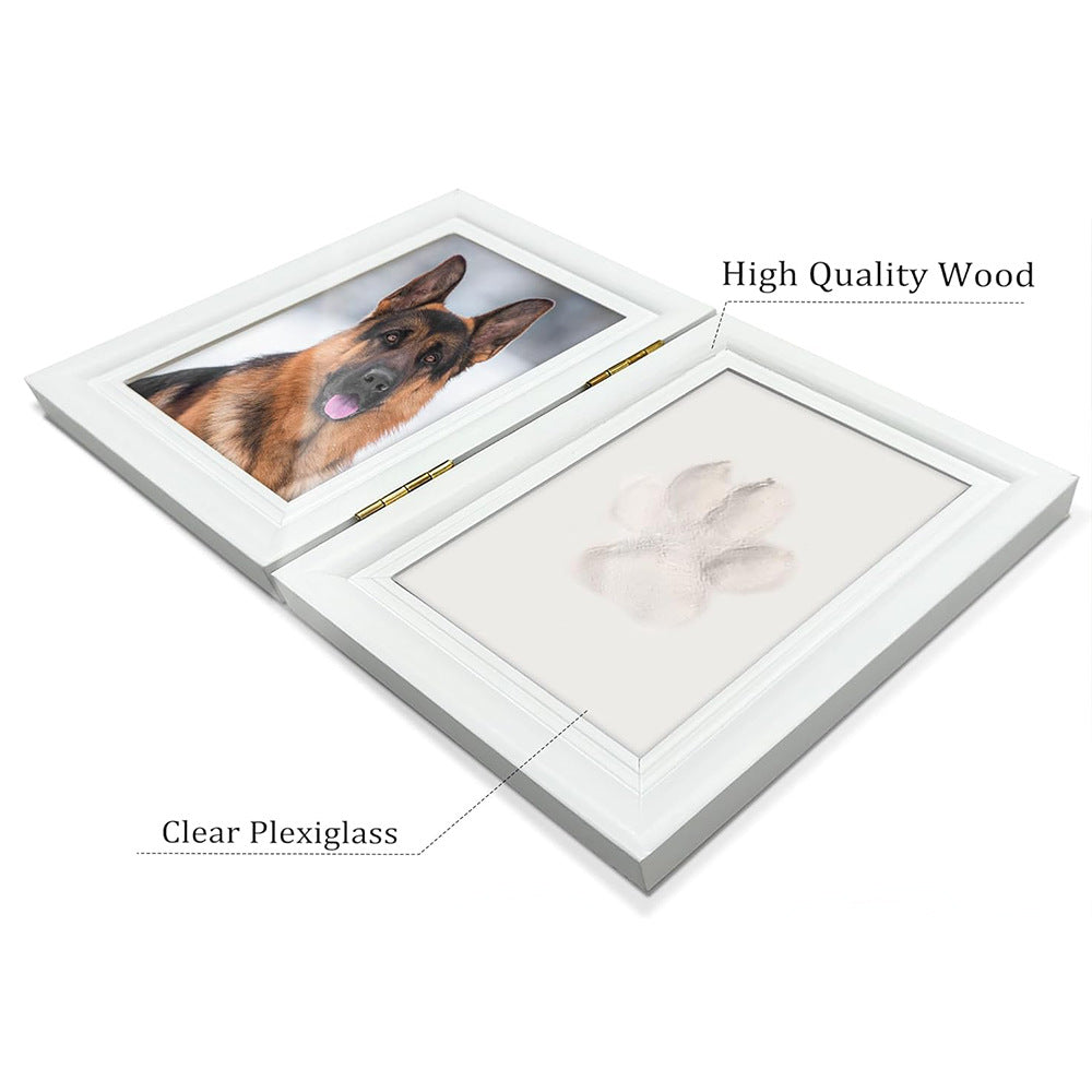 Paw print keepsake frame – detail view
